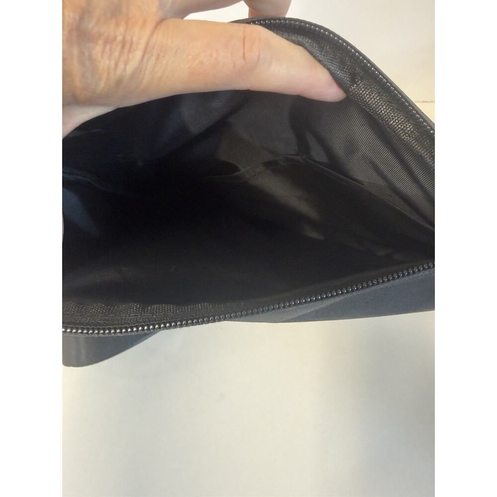 Wander Plus Black Crossbody Sling Bag Travel Chest Bag Adjustable Strap Wander+ - Picture 6 of 6